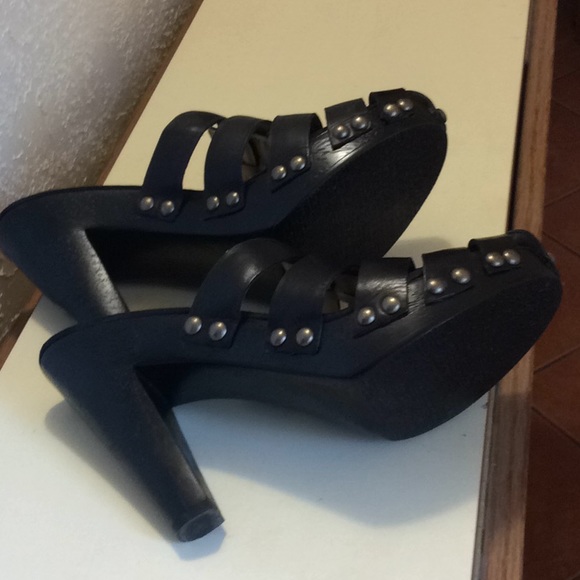 SBICCA BLACK LEATHER HEELS - Picture 6 of 6